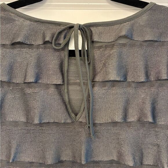 ANTHROPOLOGIE VANESSA VIRGINIA Ruffled Tiers Top Moss Women’s Size Small - Picture 8 of 11